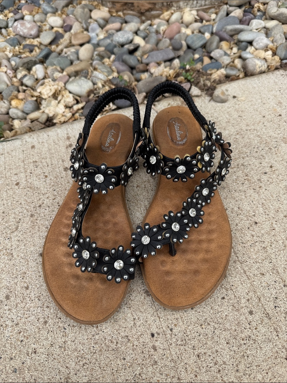 Comfort Floral Jewel T-Strap Sandals - Black